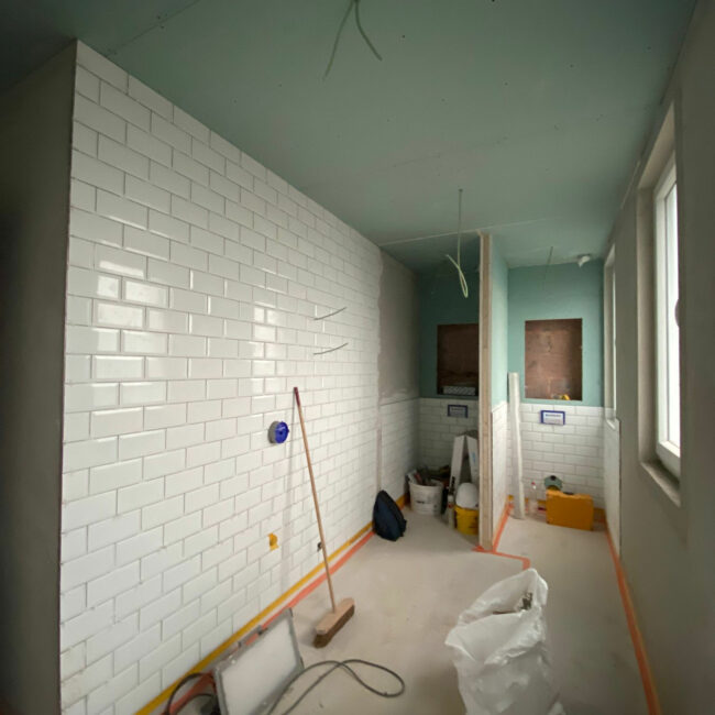 Rénovation des sanitaires d'une grande société en province de Liège, troisième phase